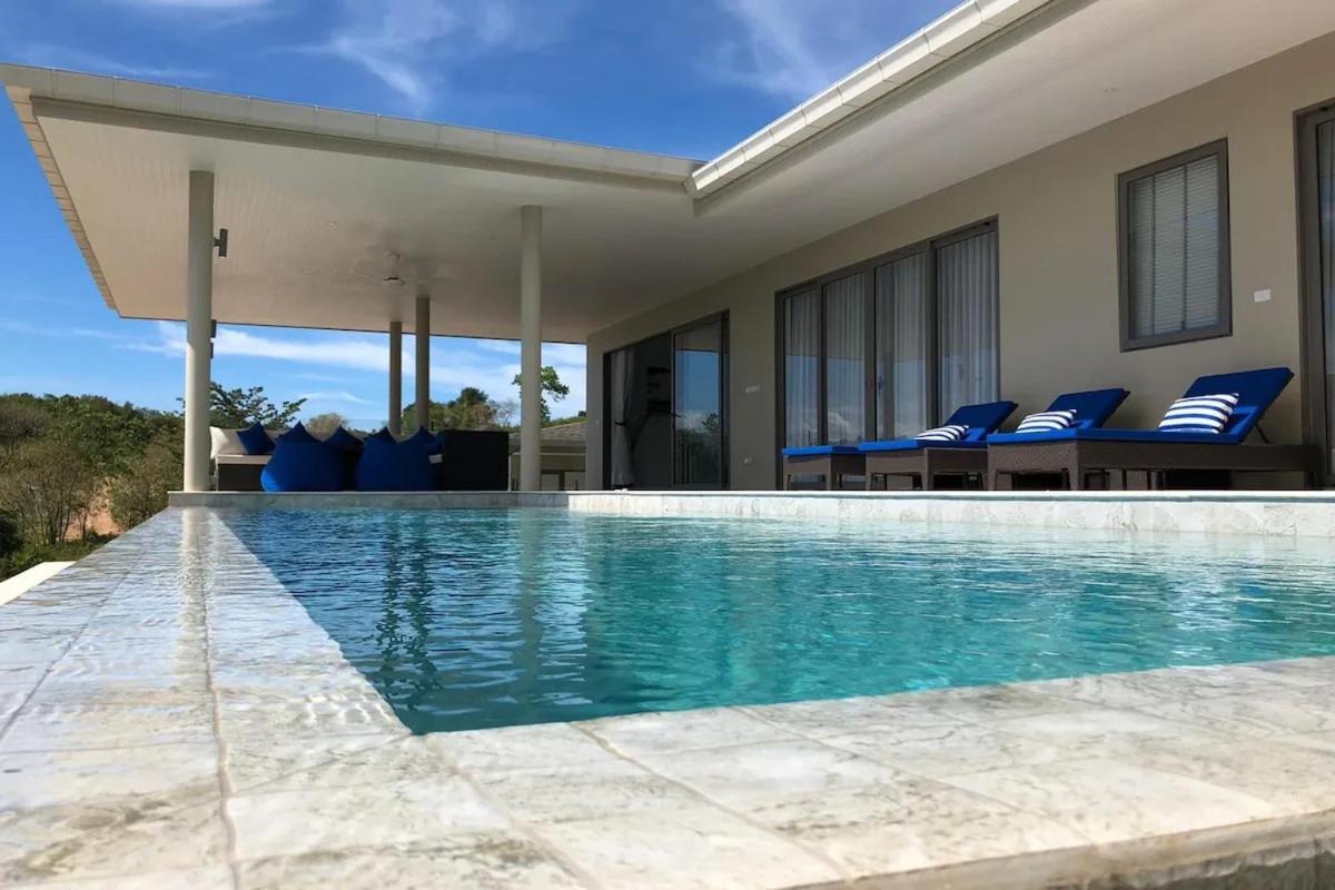 Luxe 4br Sunset Seaview Private Infinity Villa *